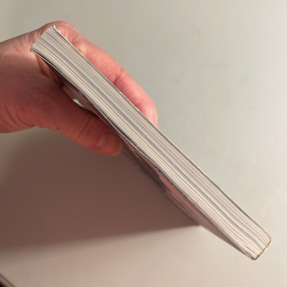 📚2/$6  White Needle #5 & Phantom Sun #6 in the Shadow Squadron Series - Picture 6 of 14